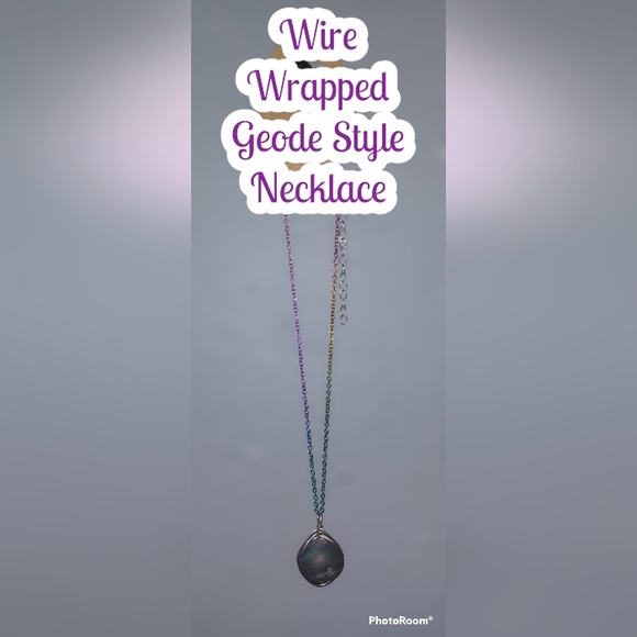 Wire Wrapped Geode Style Necklace - Picture 1 of 3